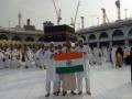 भारतीय हज यात्रेकरुंनी मक्केत फडकविला तिरंगा - Marathi News | Indian Haj pilgrims wrapped up in Makkah | Latest nashik News at Lokmat.com