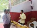 Pimpri Chinchwad | हापूस आला आवाक्यात, पण केशरसाठी प्रतीक्षा - Marathi News | Hapus mango within reach in pimpri chinchwa but waiting for kesar mango | Latest pimpri-chinchwad News at Lokmat.com