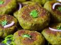Hara Bhara Kabab Recipe: हॉटेलात स्टार्टर म्हणून महागडे हरभरा कबाब ऑर्डर करता? आता घरीच खा मनसोक्त - Marathi News | Harabhara Kebab Recipe: A delicious recipe full of nutritious vegetables, easy recipes | Latest sakhi News at Lokmat.com