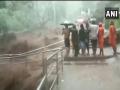 मुसळधार पावसामुळे ओडिशातील हरिशंकर धबधबा ओव्हरफ्लो - Marathi News | Harishankar Waterfall overflows due to heavy rainfall in Odishas Balangir | Latest national Videos at Lokmat.com