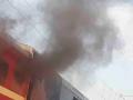 हावडा-मुंबई मेलच्या इंजीनला आग, चालकाचा मृत्यू - Marathi News | Howrah-Mumbai Mail's engine fire, driver's death | Latest amravati News at Lokmat.com