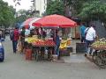 फेरीवाल्यांना मिळतोय ५० हजारांचा ‘स्वनिधी’ - Marathi News | Hawkers are getting a 'Swanidhi' of Rs. 50,000 | Latest mumbai News at Lokmat.com