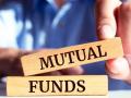 नवीन वर्षापासून म्युच्युअल फंडात गुंतवणूक सुरू करायचीय? या 5 गोष्टी लक्षात ठेवा, नाहीतर पश्चाताप होईल - Marathi News | mutual funds keep these 5 things in mind while investing money | Latest business News at Lokmat.com