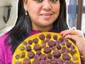 भारती सिंग मुलासाठी करते हेल्दी ड्रायफ्रुट्स चॉकलेट्स, कमी खर्चात होणारी हेल्दी-पौष्टीक रेसिपी - Marathi News | Bharti Singh makes healthy dry fruit chocolates for her son, a low-cost healthy-nutritious recipe | Latest sakhi News at Lokmat.com