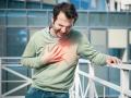 Heart Attack : आता ३ वर्षाआधीच कळेल हार्ट अटॅकचा धोका, समोर आली जबरदस्त पद्धत! - Marathi News | Heart Attack : danger of heart attack could be detected 3-years ahead says study | Latest health News at Lokmat.com