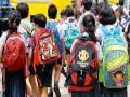 रेड अलर्ट गेला वाहून अन् सुट्टी गेली वाया... - Marathi News | in mumbai the imd issued a red alert on yesterday and school were closed | Latest mumbai News at Lokmat.com