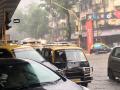 मुंबईत जोर‘धार’ पाऊस, हिंदमाता परिसरात साचलं पाणी - Marathi News | Heavy rain in Mumbai causes waterlogging | Latest mumbai Photos at Lokmat.com