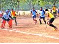 हॉकी स्पर्धेत देवगिरी, इस्लामपूरची विजयी सलामी-अकरा संघ सहभागी - Marathi News | Hockey champions Devgiri, Islampur's victorious opening-eleven team participated | Latest sangli News at Lokmat.com