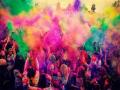 Holi Special Tips : कपड्यांवर लागलेले रंग जाता जात नाहीत? हे उपाय कराल तर काम होईल सोपं.... - Marathi News | Holi Special Tips : Know how remove colour from clothes api | Latest jarahatke Photos at Lokmat.com