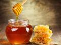 भेसळयुक्त मधाचा साठा जप्त, एफडीएची कारवाई - Marathi News | Stocks of adulterated honey seized, FDA action | Latest mumbai News at Lokmat.com