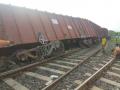 सोलापूरजवळ रेल्वेचे डबे घसरले, जिवितहानी नाही - Marathi News | Rail coaches have collapsed near Solapur; | Latest solapur News at Lokmat.com