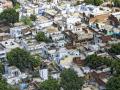 लोकसंख्येच्या घनतेपुढे शहरांतील पायाभूत सुविधा पडताहेत अपुऱ्या - Marathi News | Inadequate infrastructure in cities is facing population density | Latest thane News at Lokmat.com