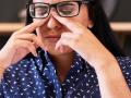 चष्म्याला काही दिवसांतच कराल बाय बाय! रोज 'हे' काम करा- नजर होईल तेज - Marathi News | how to improve eyesight, exercise for eyes to improve vision, eye exercises to help you get rid of spectacles naturally | Latest sakhi News at Lokmat.com
