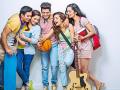 येस, इन रिलेशनशिप! टीनएजर्स प्रेमात ‘पडतात’ तेव्हा...... - Marathi News | When Teenagers 'fall in love' & physical attraction. | Latest oxygen News at Lokmat.com