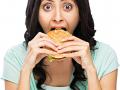 JUNK खाताय? डोळे जातील, कान बधीर होतील, सावधान! - Marathi News | eating junk food? its dangerous for your ears & eyes. | Latest oxygen News at Lokmat.com