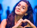 कंगना राणौतचा वार आलिया भट्टच्या जिव्हारी! मागणार माफी!! - Marathi News | alia bhatt to apologise kangana ranaut for upsetting her in manikarnika controversy | Latest filmy News at Lokmat.com