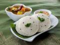 हलकीफुलकी इडली खा अन् वजन घटवा - Marathi News | reasons why Idli is the best weight loss food | Latest health Photos at Lokmat.com