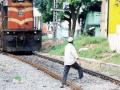 रेल्वे रुळ ओलांडताना पाऊणशेहून अधिक मृत्यू - Marathi News | More than a Quarter to hundred deaths while crossing railway lines | Latest nagpur News at Lokmat.com