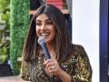 OMG!! पुन्हा रंगली प्रियंका चोप्राच्या ड्रेसची चर्चा, जाणून घ्या का? - Marathi News | priyanka chopra wears dress cost four lakh rupees | Latest filmy News at Lokmat.com