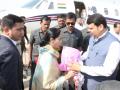 मुख्यमंत्री देवेंद्र फडणवीस यांचे सोलापूर विमानतळावर आगमन - Marathi News | Chief Minister Devendra Fadnavis arrives at Solapur airport | Latest solapur News at Lokmat.com