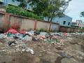 सरकारी रुग्णालय परिसरातच जैव वैद्यकिय कचऱ्याचे ढिग - Marathi News | Bio-medical waste piles in Government Hospital area | Latest vashim News at Lokmat.com
