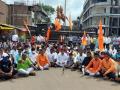 केंद्र सरकारचा मराठा समाजाकडून पंढरपुरात निषेध - Marathi News | Protest by the Maratha community in Pandharpur against the Central Government as a Manuvadi government | Latest solapur News at Lokmat.com