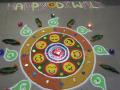 रांगोळीतही डोकावतोय सोशल मीडिया - Marathi News | Rangoli is also peeping social media | Latest jalgaon News at Lokmat.com