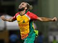 Imran Tahir T20 World Record : वयाच्या ४६ व्या वर्षीही ताहिर फलंदाजांना फिरकीवर नाचवण्यात माहिर - Marathi News | 46 Year Old Imran Tahir Breaks T20 World Record Becomes Oldest Captain To Take Five Wicket Haul Equals Bhuvneshwar Kumar | Latest cricket News at Lokmat.com