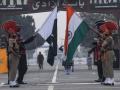 कंगाल पाकचं भारताशी आता ‘फ्लॅग वॉर’! - Marathi News | Poor Pak now 'flag war' with India! | Latest international News at Lokmat.com