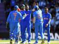 ICC World Cup 2019 : टीम इंडियाची 'भगवी' जर्सी आली; बीसीसीआयकडून अधिकृत अनावरण - Marathi News | BCCI Presenting Team India's orange jersey officially | Latest cricket News at Lokmat.com
