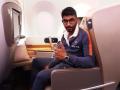 मुंबई विमानतळावर भारतीय खेळाडूंची धमाल ! - Marathi News | Indian cricketer's at the Mumbai airport! | Latest cricket Photos at Lokmat.com