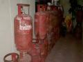 LPG चा तुटवडा अन् गॅस सिलेंडरचा 'काळाबाजार'; निवृत्त शिक्षकाच्या घरी धाड, २५ टाक्या जप्त - Marathi News | Iran Isreal US War: LPG shortage and 'black market' of gas cylinders; Raid on retired teacher house in UP, 25 tanks seized | Latest national News at Lokmat.com
