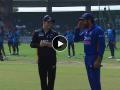 IND vs NZ, 2nd ODI Live : नाणेफेक जिंकली अन् १३ सेकंद रोहित शर्मा झाला 'ब्लँक'! काय करावं हेच सूचेना, चाहते टेंशनमध्ये, Video - Marathi News | IND vs NZ, 2nd ODI Live : Rohit Sharma has won the toss and has forgotten what to do. He finally decides, Video   | Latest cricket News at Lokmat.com