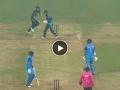 IND vs NZ, 2nd T20I Live : वॉशिंग्टन सुंदरने स्वतःची विकेट फेकून सूर्यकुमार यादवला जीवदान दिले; तरीही SKY त्याच्यावर भडकला, Video - Marathi News | IND vs NZ, 2nd T20I Live : Washington Sundar kept yelling there's no single there, but Suryakumar Yadav kept running, In the end, Washington had to sacrifice his wicket, Video  | Latest cricket News at Lokmat.com