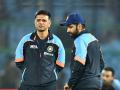 निवड समितीनंतर BCCIचा मोर्चा Rahul Dravid कडे; MS Dhoni च्या खांद्यावर जबाबदारी सोपवणार - Marathi News | After sacking of selectors, BCCI interested in appointing separate coach for T20 team, board bosses to meet Rahul Dravid | Latest cricket News at Lokmat.com