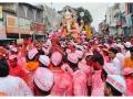 Ganesh Visarjan: ढोल ताशांच्या गजरा पुढे डिजे फिका, बाप्पाला निरोप देताना उत्साह शिगेला - Marathi News | Ganesh Visarjan: Come early next year! The DJ fades to the sound of drums, the excitement rises as he bids farewell to Bappa | Latest chhatrapati-sambhajinagar News at Lokmat.com