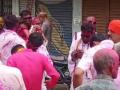 धारुरच्या ऐतिहासिक होळी उत्सवात रंगांची उधळण; सतत पाच दिवस चालतो उत्सव - Marathi News | A splash of color at Dharur's historic Holi festival; The festival continues for five days | Latest beed News at Lokmat.com