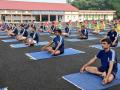 International Yoga Day: नौदलाच्या जवानांनी केला जहाजावर योग अभ्यास - Marathi News | International Yoga Day:Indian Navy has been organizing yoga camps on board Naval units | Latest national Photos at Lokmat.com