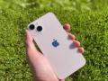 खुषखबर! iPhone 13 पुन्हा स्वस्त झाला, येथे Amazon-Flipkart पेक्षाही मिळेल मोठी सूट - Marathi News | iPhone 13 gets cheaper again, big discount here even from Amazon-Flipkart | Latest business News at Lokmat.com