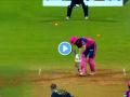 Jos Buttler Clean Bowled, IPL 2022 RR vs GT Video: बाबो.... तुफान धुलाई करणाऱ्या बटलरला एका Yorker ने केलं गप्प; सारेच झाले अवाक् - Marathi News | Jos Buttler Clean Bowled Wicket of Lockie Ferguson Sharp Yorker watch Video IPL 2022 RR vs GT Hardik Pandya | Latest cricket News at Lokmat.com