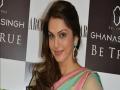 Isha Koppikar Birthday : ईशा कोप्पीकरचे या अभिनेत्यासोबत होते अफेअर, काही महिन्यांपूर्वी झाले त्याचे निधन - Marathi News | Isha Koppikar Birthday Special: Isha koppikar had affair with indra kumar before marrying to timmy narang | Latest filmy News at Lokmat.com