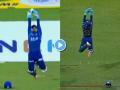 Ishan Kishan Catch Video, IPL 2022 MI vs CSK:  उडता किशन... उंचावर असलेला चेंडू पकडण्यासाठी इशानने हवेत झेप घेतली अन्... - Marathi News | Ishan Kishan takes superb catch jumps in the air on bouncer to dismiss Shivam Dube IPL 2022 MI vs CSK Live | Latest cricket News at Lokmat.com