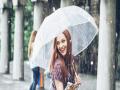 Fashion Tips For Rainy Season : पावसाळ्यात ऑफिस/कॉलेजला पोहचता पोहचता अवतार होतो, 5 फॅशन टिप्स- दिसाल एकदम स्मार्ट - Marathi News | Fashion Tips For Rainy Season: In the rainy season, when you reach the office college, All you become is messy, 5 fashion tips - look very smart | Latest sakhi News at Lokmat.com