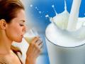 Milk benefits : अरे व्वा! दूधाच्या सेवनानं हा गंभीर आजार कायमचा राहील दूर; नवीन संशोधनातून खुलासा - Marathi News | Milk benefits : Research reveals drinking milk daily will reduce the risk of heart attack and there is no link increased cholesterol level | Latest sakhi News at Lokmat.com