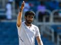 जसप्रीत बुमरा जेव्हा अर्धा स्टम्प तोडतो तेव्हा...; पाहा वायरल फोटो - Marathi News | When Jasprit Bumrah breaks a half stump ...; See viral photos | Latest cricket News at Lokmat.com