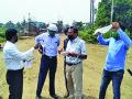 जासई प्रकल्पग्रस्तांनी अतिक्रमण पथकाला लावले पिटाळून - Marathi News | Jasai project victims encroachment squad | Latest raigad News at Lokmat.com