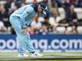 ICC World Cup 2019 : इंग्लंडला मोठे धक्के; शतकवीर फलंदाज जायबंद, कर्णधाराच्या खेळण्यावरही संभ्रम - Marathi News | ICC World Cup 2019 : England's Jason Roy is set to miss his side's next two matches after suffering a hamstring tear | Latest cricket News at Lokmat.com