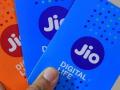 Reliance Jio च्या ग्राहकांसाठी आनंदाची बातमी; या स्वस्त प्लॅनमध्ये मिळेल अधिक डेटा - Marathi News | reliance jio news more data offering on 11 rupees plan even airtel launches two new plans | Latest business News at Lokmat.com