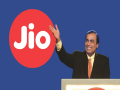 कमी किंमतीत Jio चा पैसा वसूल प्लॅन, 30 रुपये कमी देऊन मिळणार 28GB अधिक डेटा - Marathi News | reliance jio rs 583 vs rs 553 plan check which prepaid plan is better rs 30 difference more data disney hotstar subscription | Latest business Photos at Lokmat.com