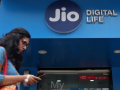 Jio ची जबरदस्त न्यू ईयर ऑफर; १३ महिन्यांची व्हॅलिडिटी, दिवसाचा खर्च केवळ ७ रुपये - Marathi News | reliance Jio New Year Offer 2024 Validity of 13 months cost per day only Rs 7 annual pan benefits details jio tv jio cinema unlimited data calling | Latest business News at Lokmat.com